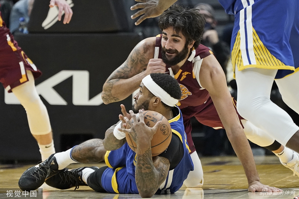 [NBA]勇士104-89骑士 库里9三分砍40分