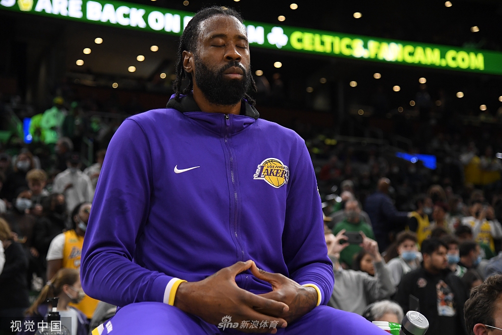 [NBA]湖人客场输22分 詹姆斯复出砍23分