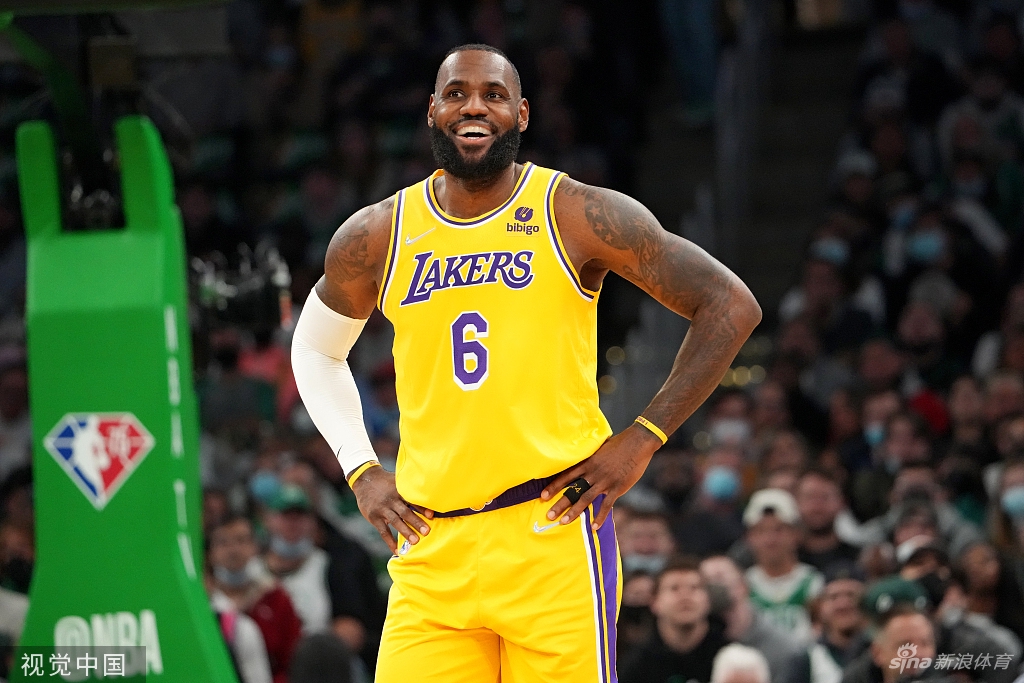 [NBA]湖人客场输22分 詹姆斯复出砍23分