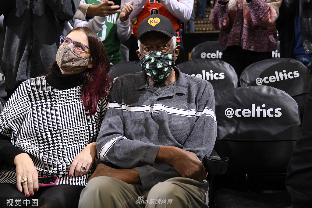 [NBA]湖人客场输22分 詹姆斯复出砍23分