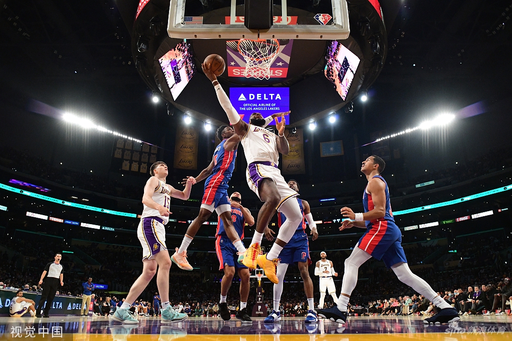 [NBA]活塞106-110湖人 詹姆斯砍33+9