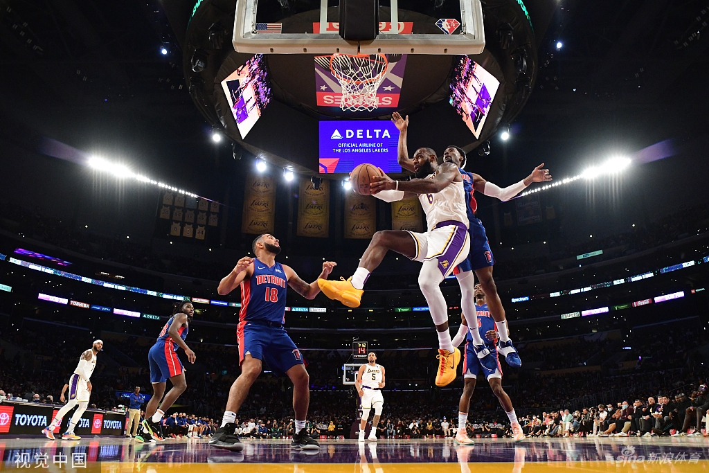 [NBA]活塞106-110湖人 詹姆斯砍33+9