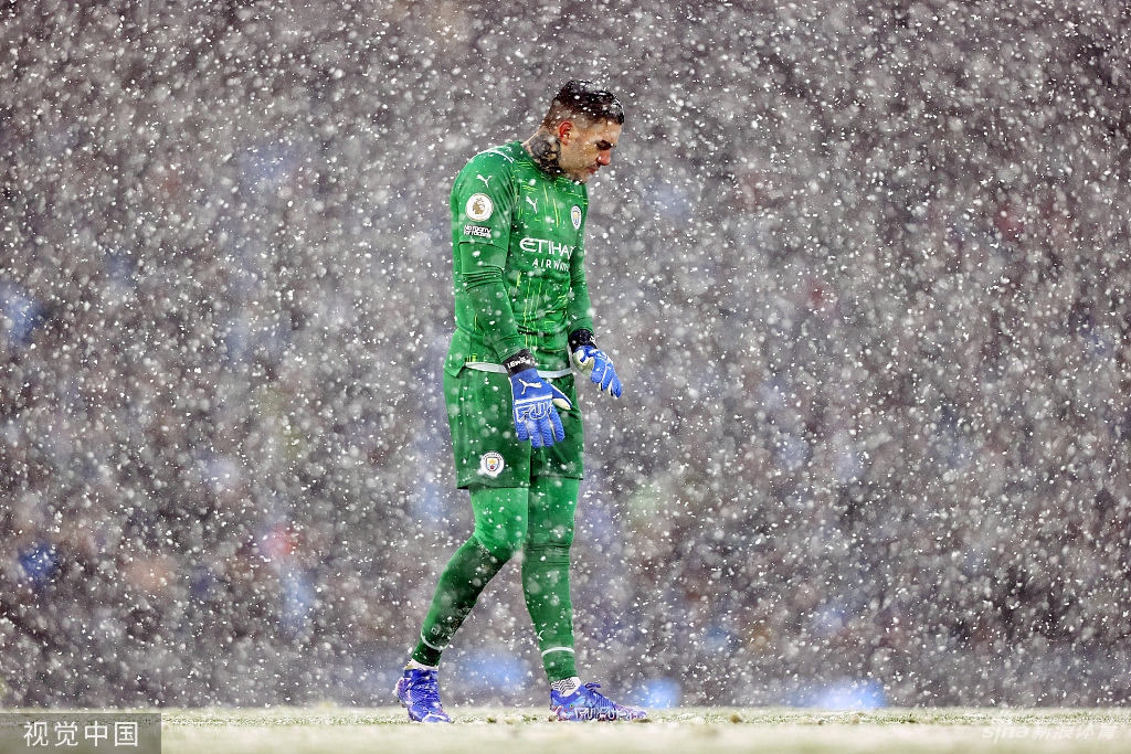 [英超]雪战到底！曼城大雪中2-1战胜西汉姆联