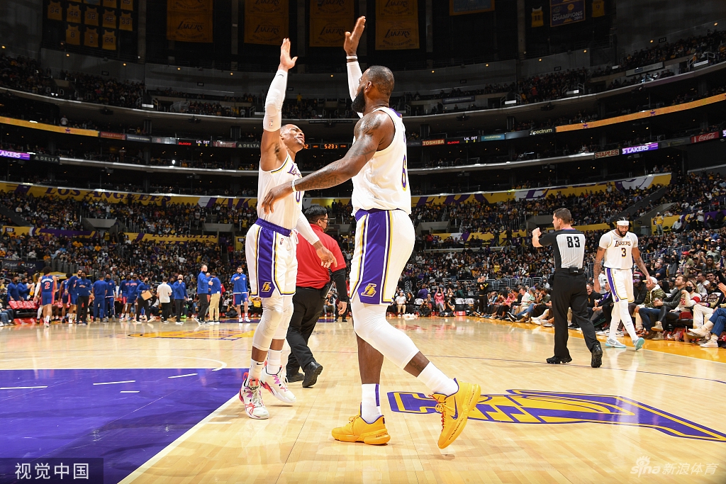 [NBA]活塞106-110湖人 詹姆斯砍33+9