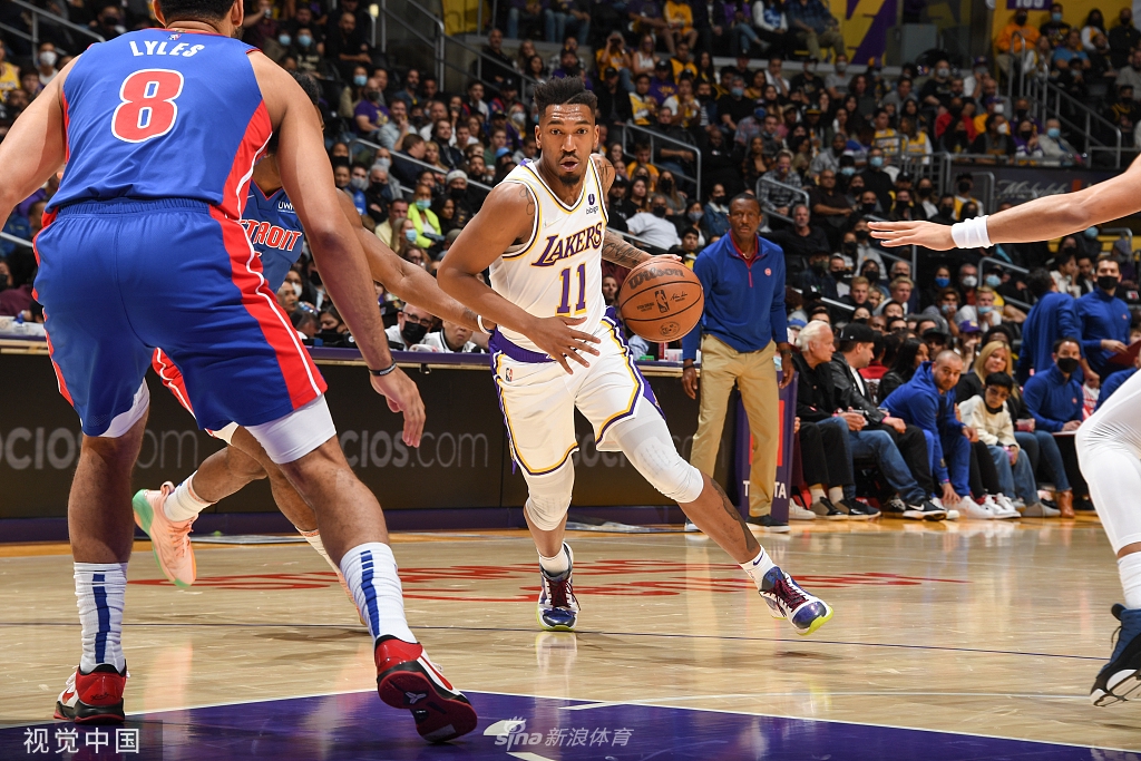 [NBA]活塞106-110湖人 詹姆斯砍33+9