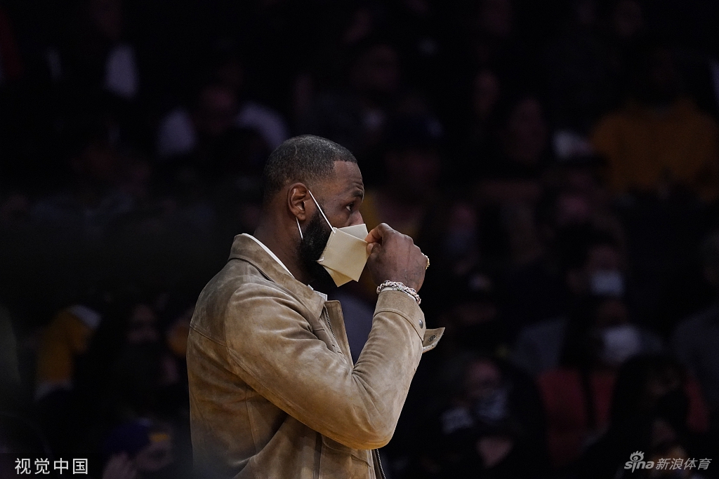 詹姆斯触发健康与安全协议将缺席比赛