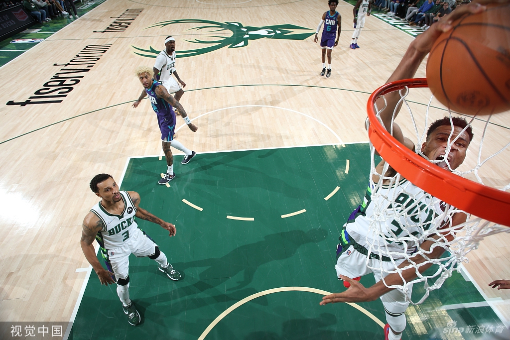 [NBA]黄蜂125-127雄鹿 字母哥绝杀