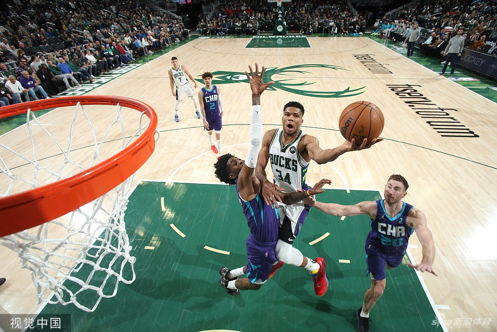 [NBA]黄蜂125-127雄鹿 字母哥绝杀