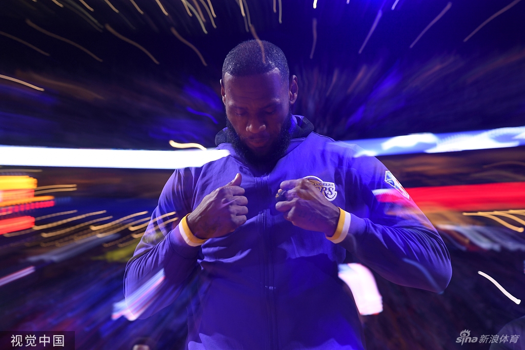 詹姆斯8次检测全阴性解除隔离 明日归队出战LA德比