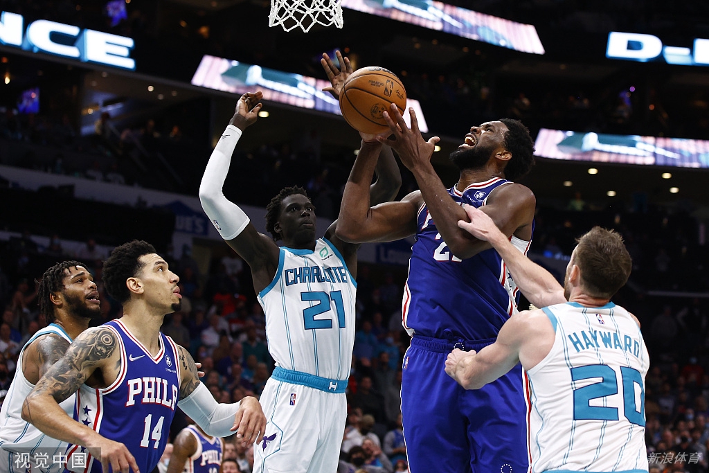 [NBA常规赛]76人127-124黄蜂