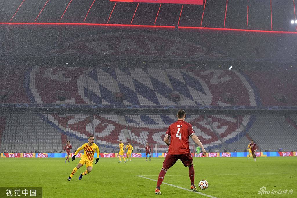 [欧冠]拜仁3-0完胜巴萨 巴萨将战欧联杯