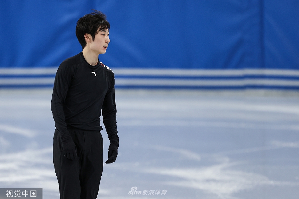 金博洋朱易亮相冬奥花滑训练日