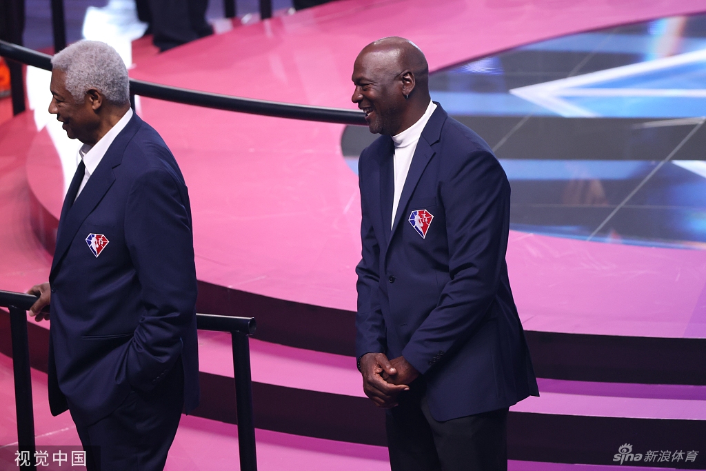 乔丹领衔75大球星亮相全明星赛