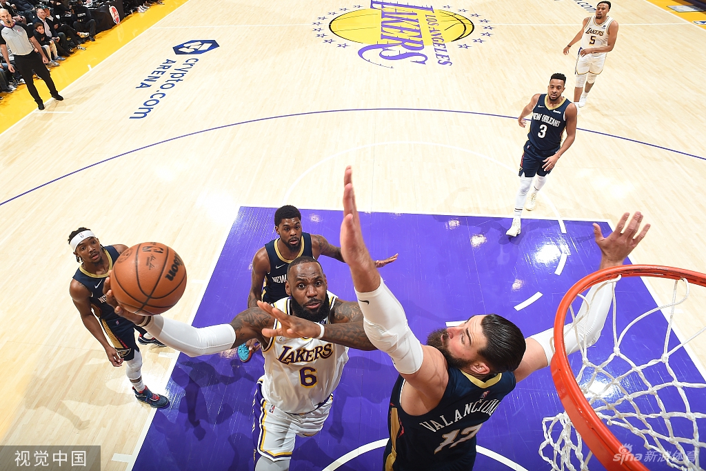 [NBA]鹈鹕123-95湖人 詹姆斯空砍32分