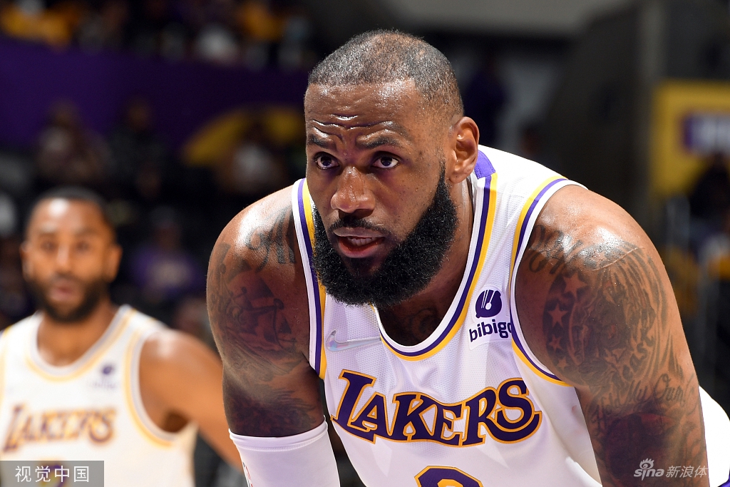 [NBA]鹈鹕123-95湖人 詹姆斯空砍32分