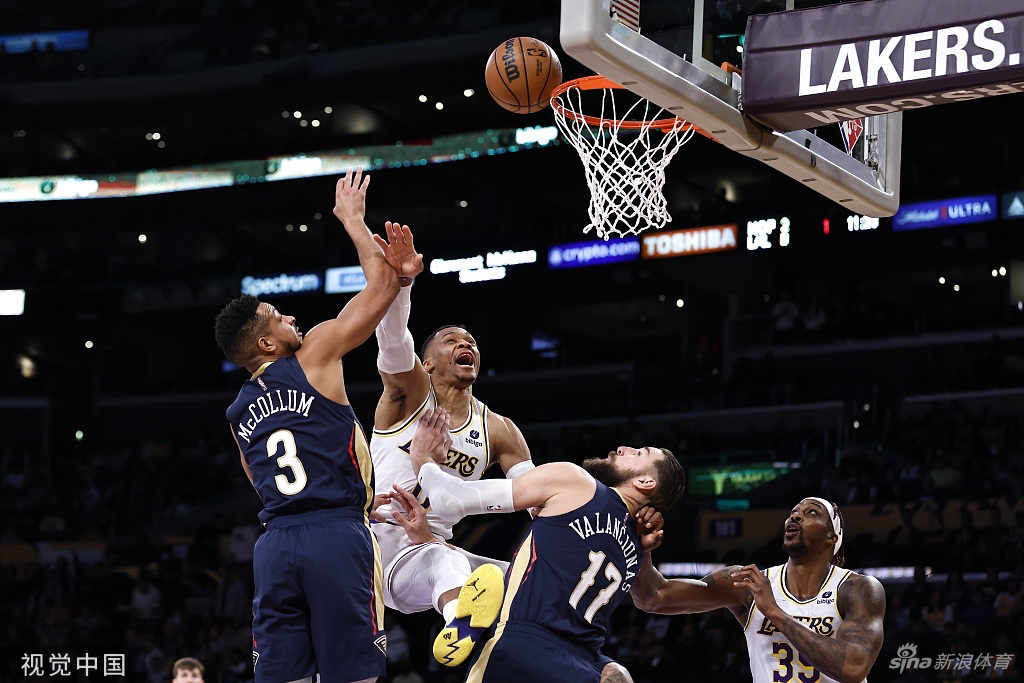 [NBA]鹈鹕123-95湖人 詹姆斯空砍32分