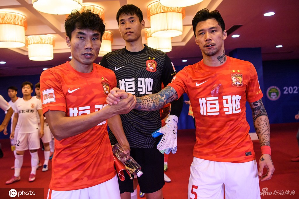 广州队后防两主力加盟海港 郑智或加盟深圳