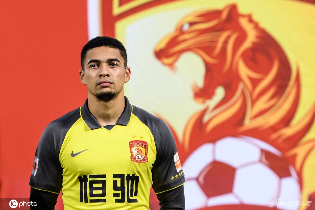 广州队后防两主力加盟海港 郑智或加盟深圳