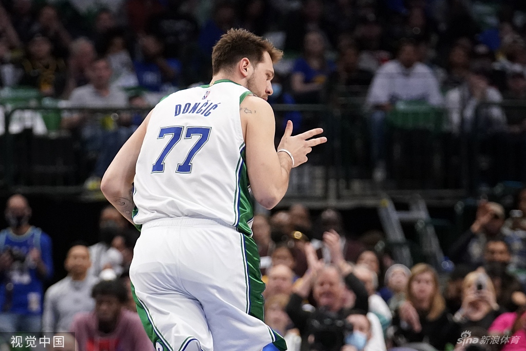 [NBA]勇士113-122独行侠 东契奇击溃水花