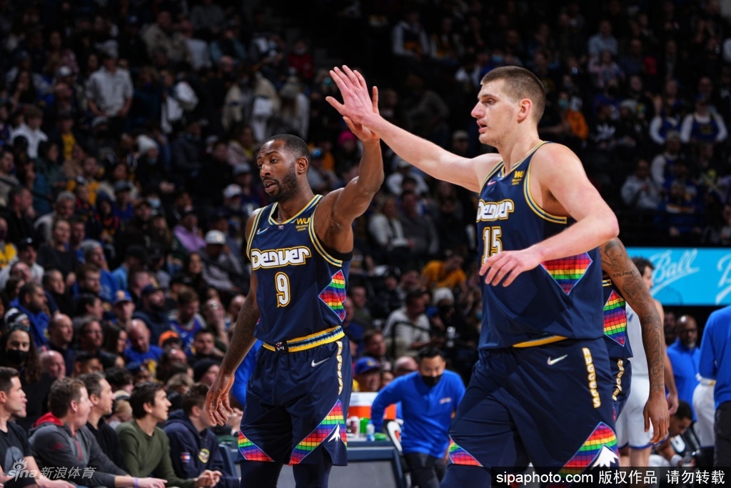 [NBA]勇士124-131掘金 约基奇豪取三双