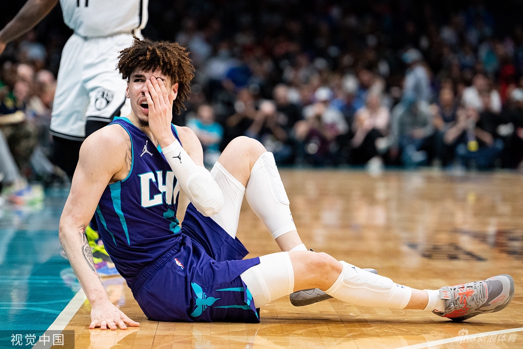 [NBA]篮网132-121黄蜂 欧文暴砍50分