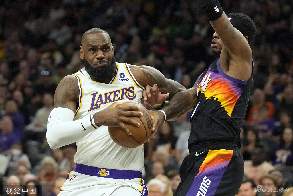 [NBA]湖人111-140太阳 詹姆斯空砍31分