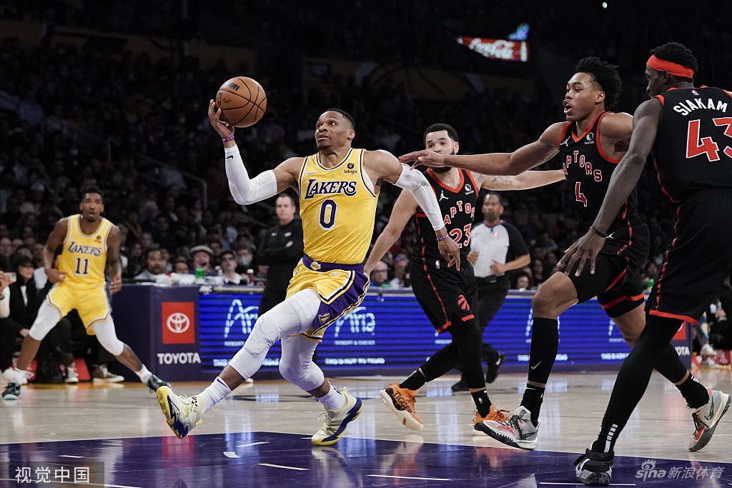 [NBA]猛龙114-103湖人 詹姆斯空砍30分