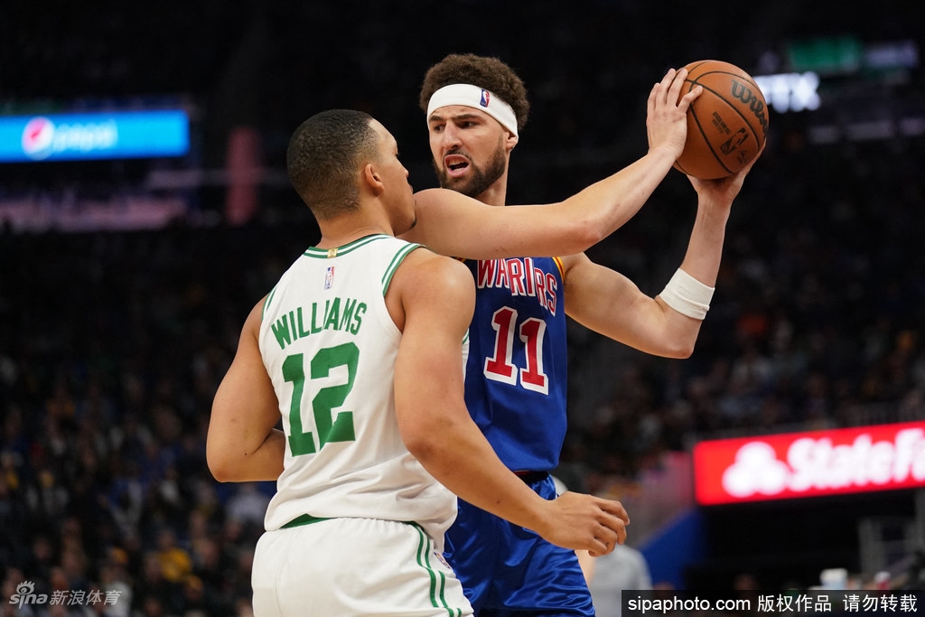 [NBA]凯尔特人110-88勇士 库里受伤离场只得3分