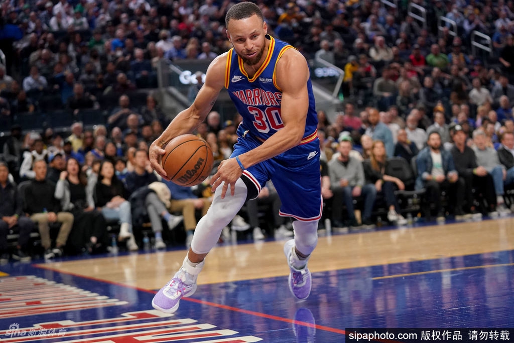 [NBA]凯尔特人110-88勇士 库里受伤离场只得3分