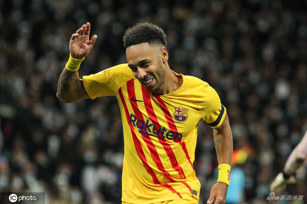 [西甲]皇马0-4巴萨 奥巴梅扬梅开二度