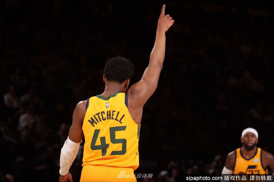 爵士拒绝听取对米切尔的交易报价 承诺以他为建队基石