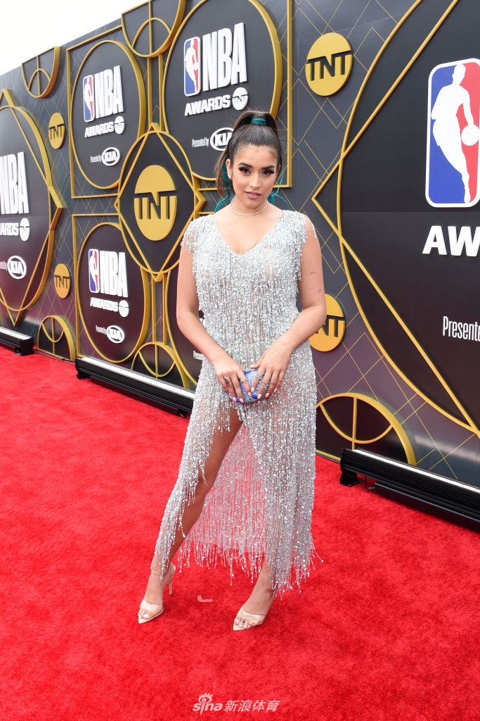 雄鹿老板千金引领NBA颁奖礼红毯女嘉宾阵容