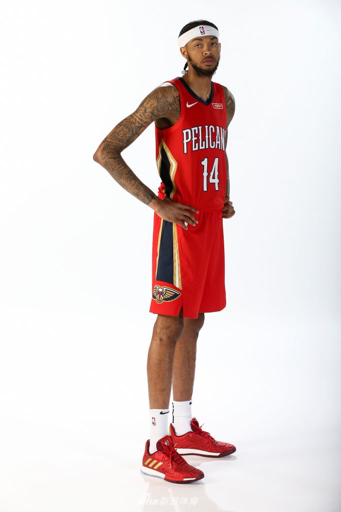 鹈鹕14号英格拉姆