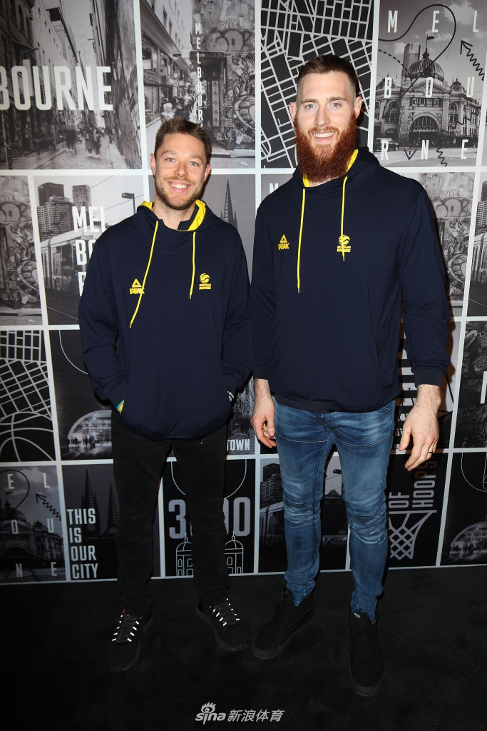 德拉维多瓦与贝恩斯