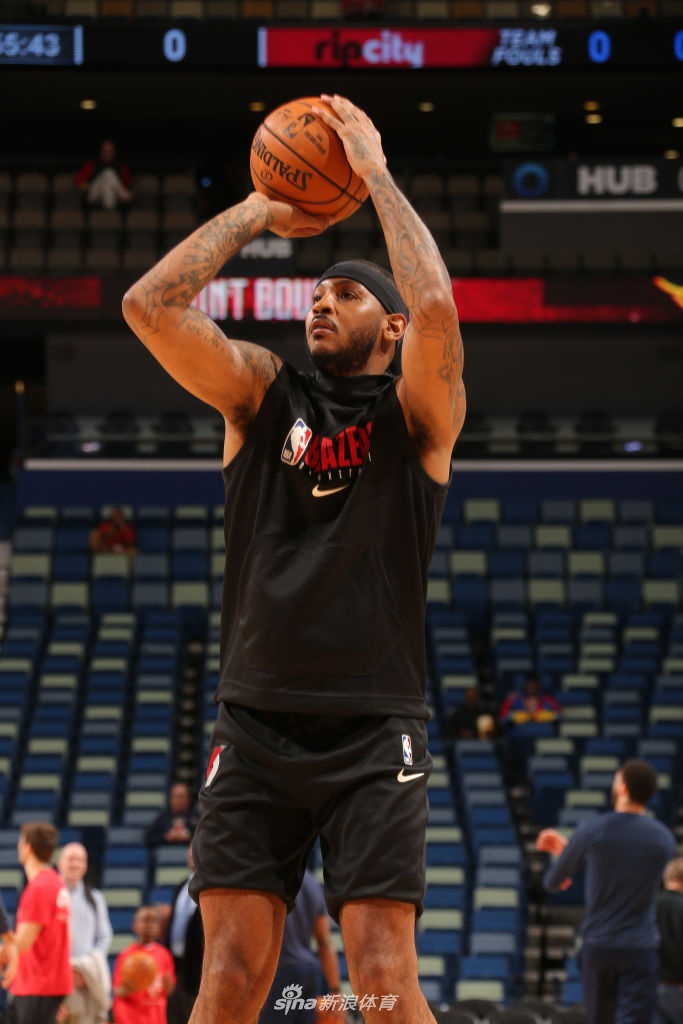 时隔376天安东尼重返NBA！甜瓜开拓者首战砍10分4篮板