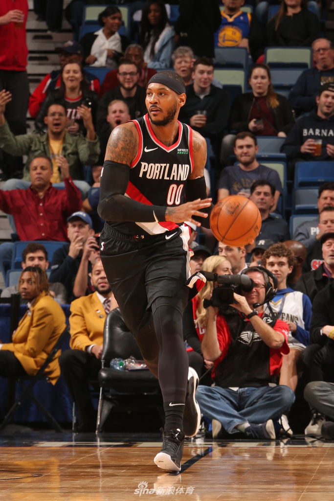 时隔376天安东尼重返NBA！甜瓜开拓者首战砍10分4篮板