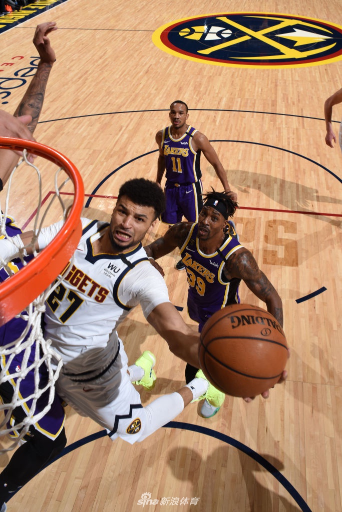 穆雷手感火热拿下两双