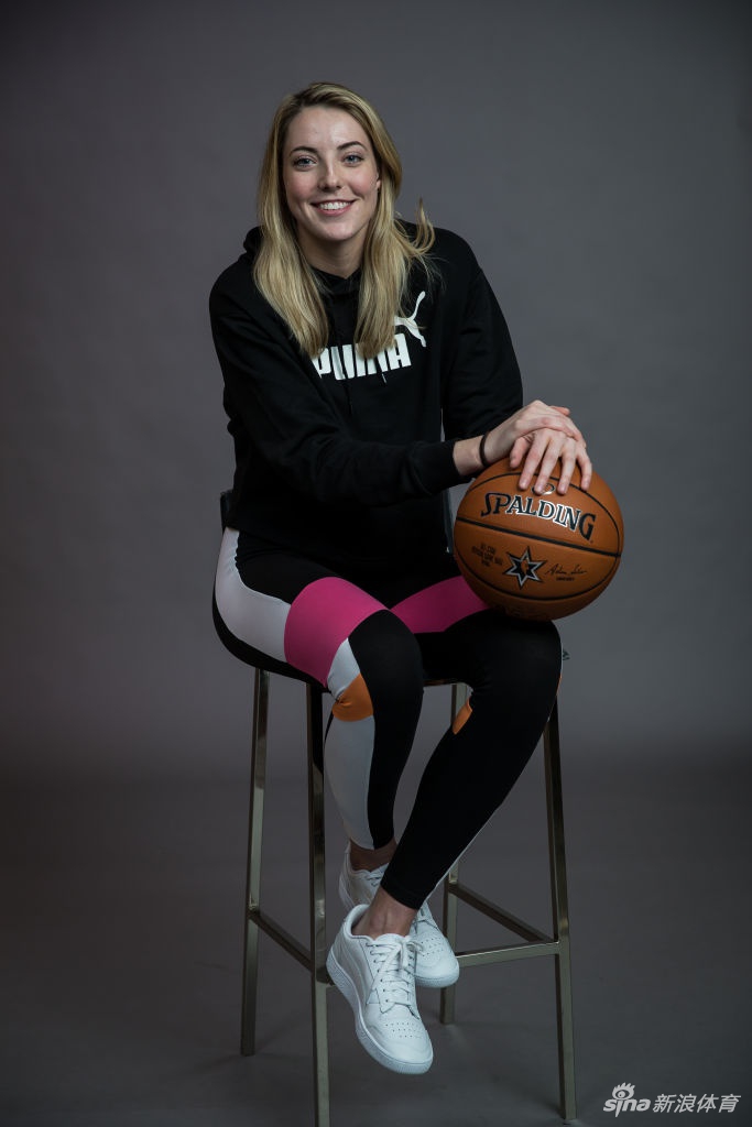 WNBA第一美女球员拍摄全明星赛写真