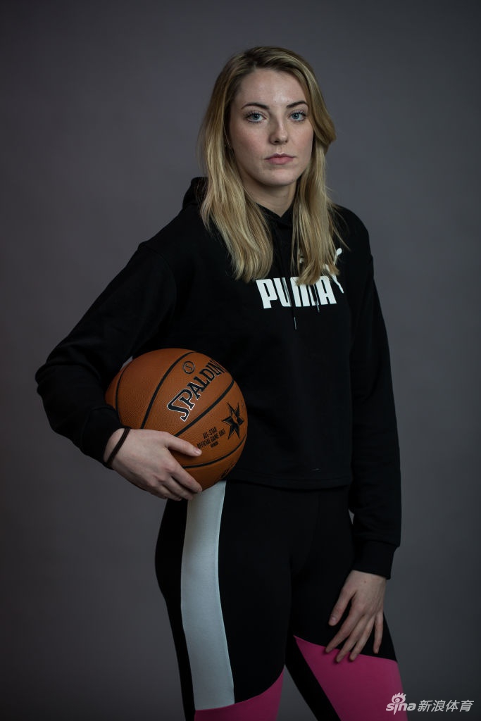 WNBA第一美女球员拍摄全明星赛写真