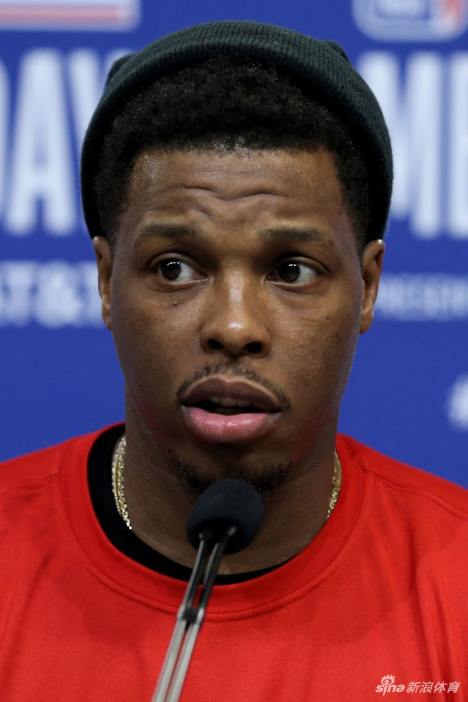 NBA全明星媒体采访日 詹姆斯成关注焦点