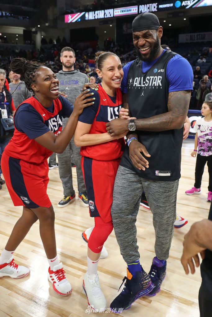 詹姆斯字母哥引领全明星训练备战正赛