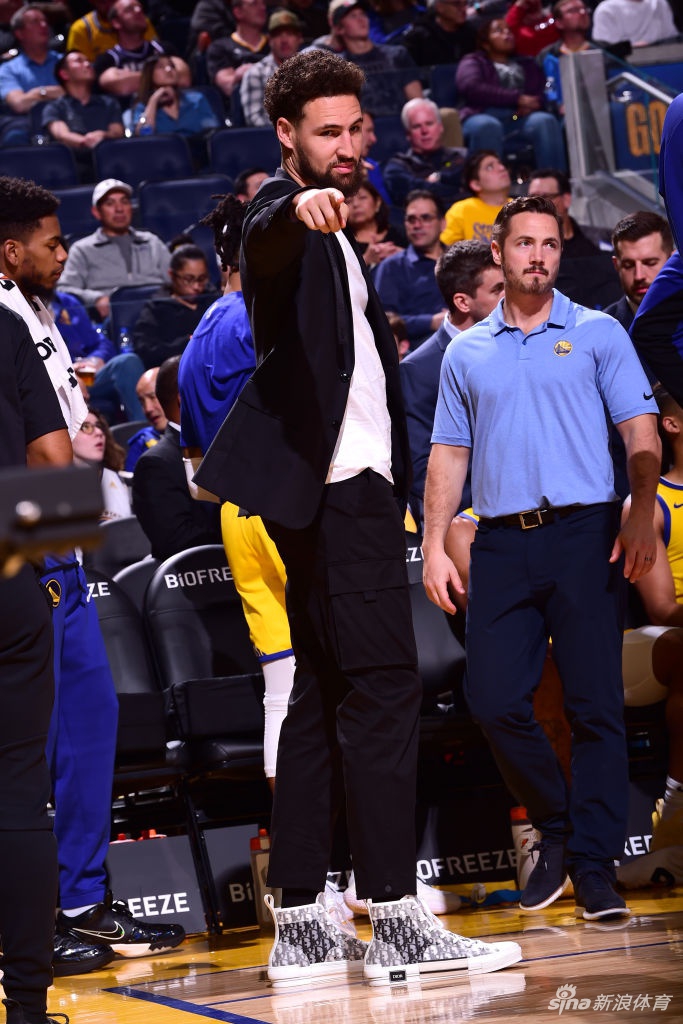 勇士队汤普森本赛季不会复出 水花组合下赛季再见