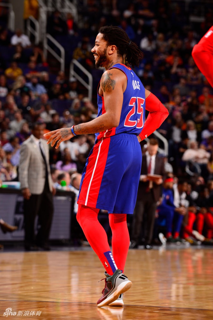 玫瑰绽放！罗斯砍31分 进关键球杀死太阳