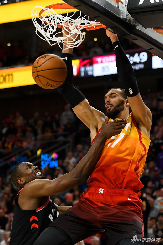 爵士球员戈贝尔新冠检测呈阳性 NBA宣布暂停本赛季