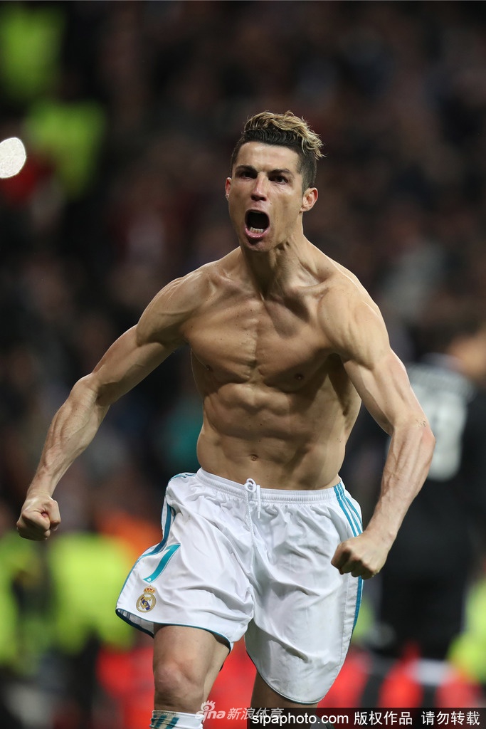足坛第一人！体坛第三人！C罗收入将突破10亿美元