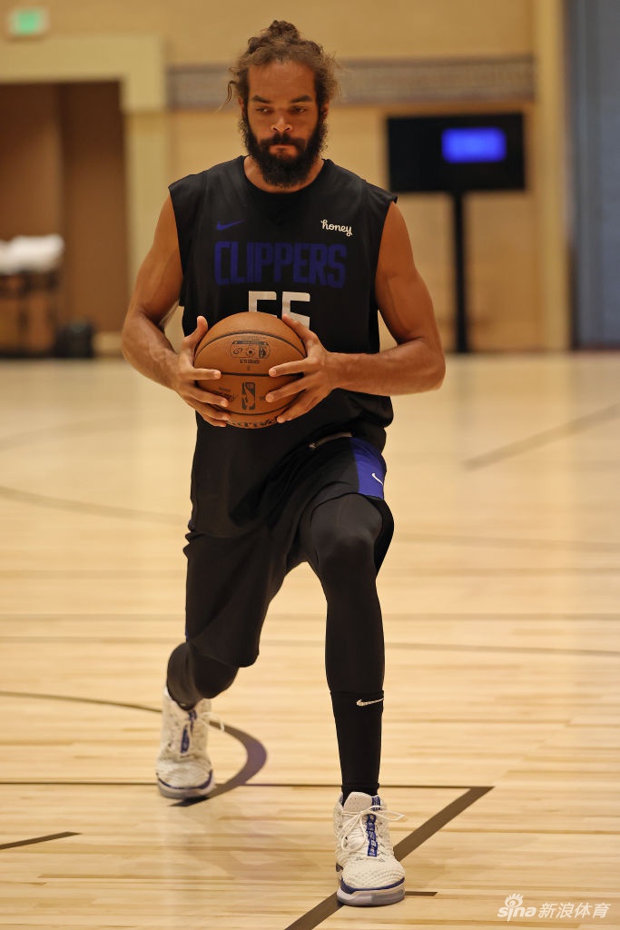 NBA快船队训练两大王牌全力以赴 卡哇伊+泡椒状态正佳