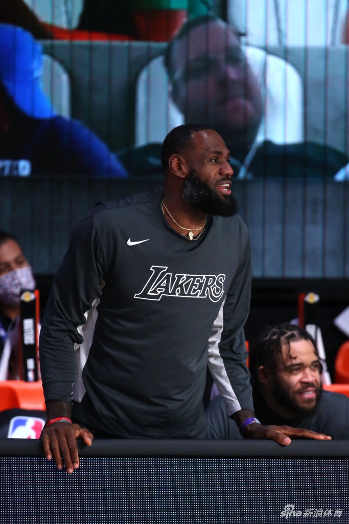 [NBA热身赛]湖人123-116奇才 詹眉休战JR砍20分