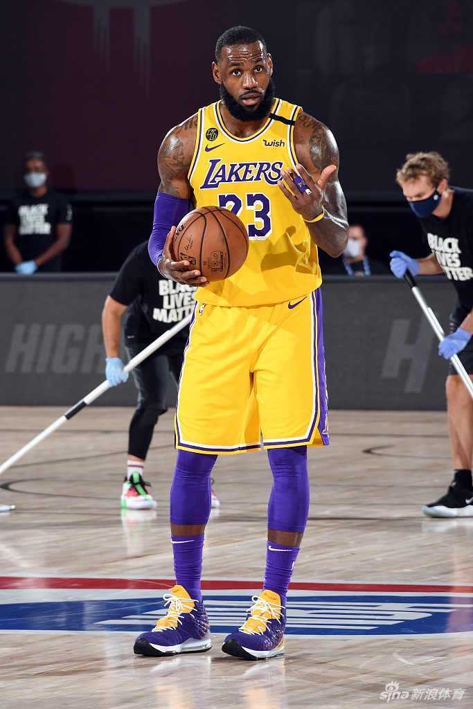 [NBA季后赛]湖人110-100获胜 总分3-1领先