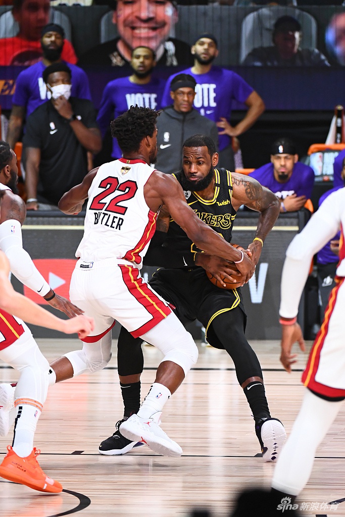 [NBA总决赛5]热火111-108湖人 总分2-3