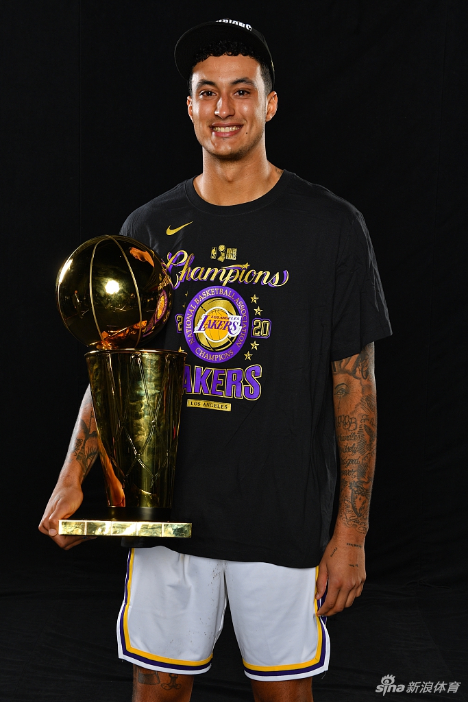 库兹马3年4000万续约湖人 拜纳姆后首位续约新秀